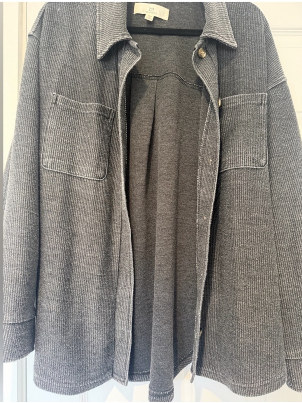 Women's Black/Grey Thread & Supply Button-Up Size L🖤🩶 - Picture 2 of 6